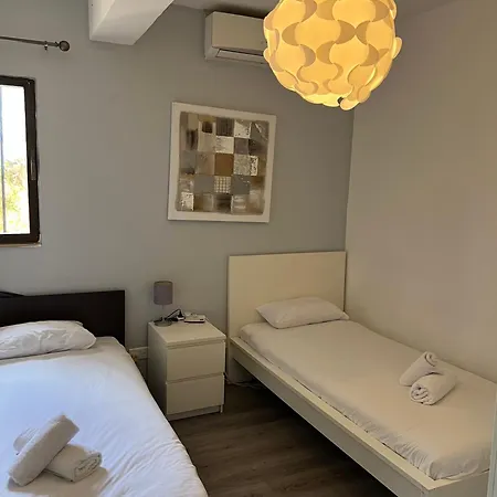 Apartment Light And Bright St Julians Central 1 *